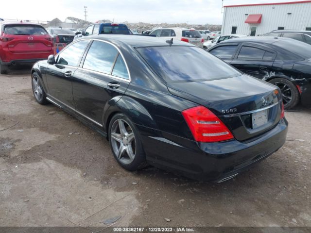 Photo 2 VIN: WDDNG7BB9AA294928 - MERCEDES-BENZ S 550 