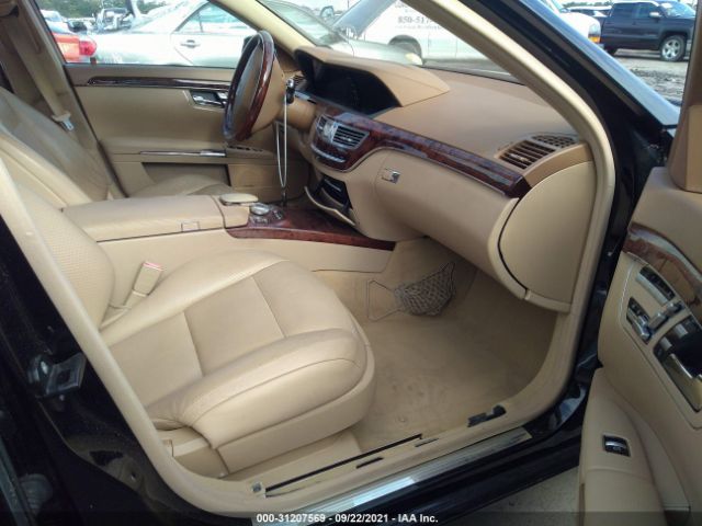 Photo 4 VIN: WDDNG7BB9AA324817 - MERCEDES-BENZ S-CLASS 