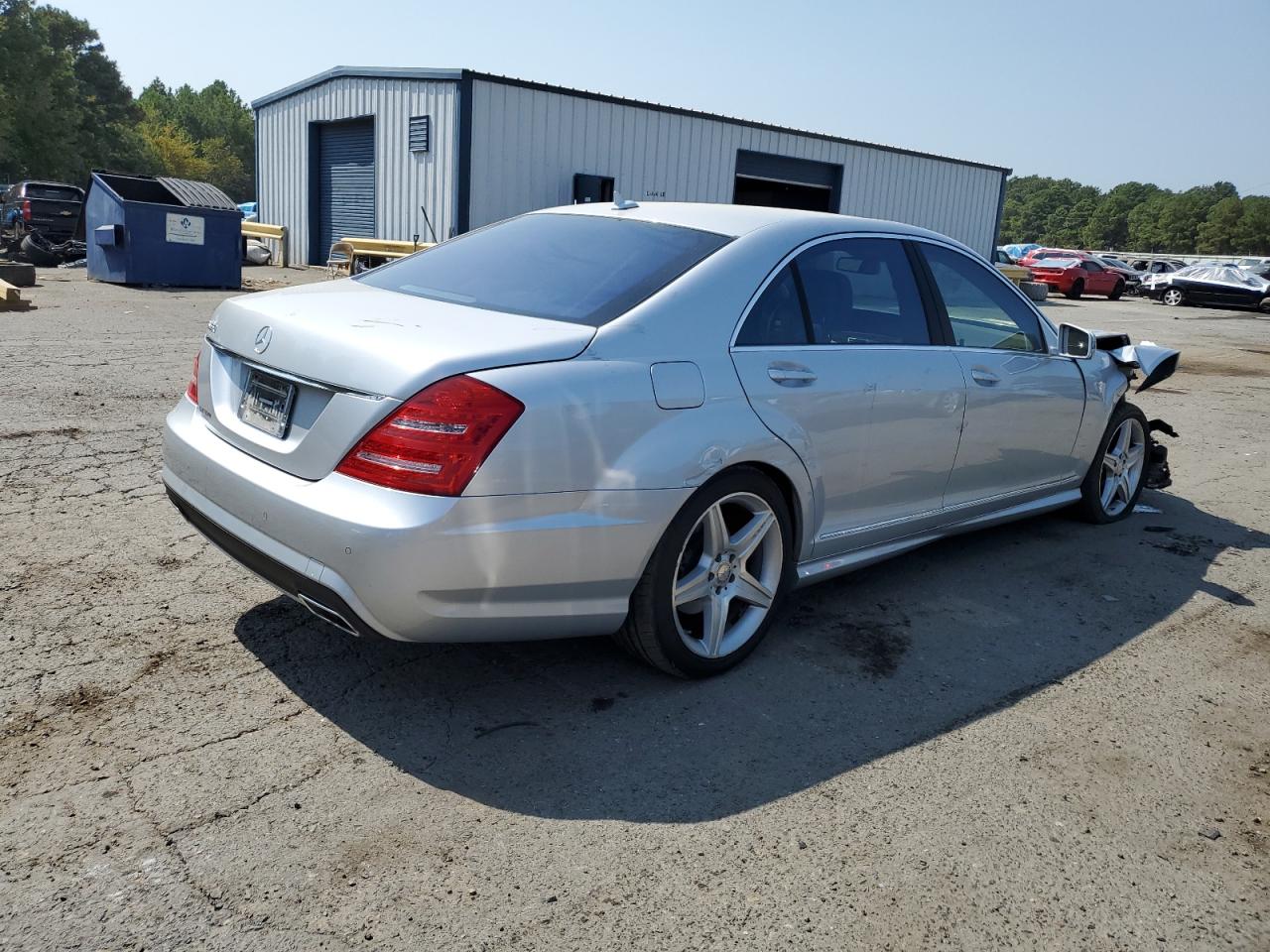 Photo 2 VIN: WDDNG7BB9AA330570 - MERCEDES-BENZ S-KLASSE 