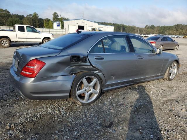 Photo 2 VIN: WDDNG7BB9AA333016 - MERCEDES-BENZ S 550 