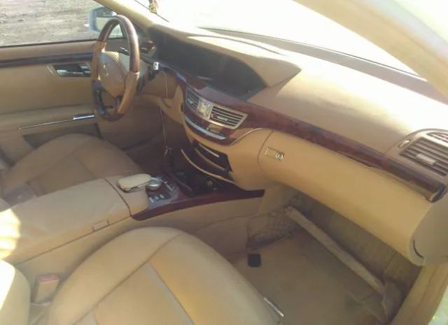 Photo 4 VIN: WDDNG7BB9BA362131 - MERCEDES-BENZ S 550 