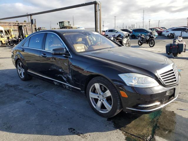 Photo 3 VIN: WDDNG7BBXAA332957 - MERCEDES-BENZ S 550 