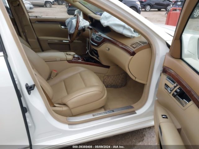 Photo 4 VIN: WDDNG7BBXAA338886 - MERCEDES-BENZ S 550 