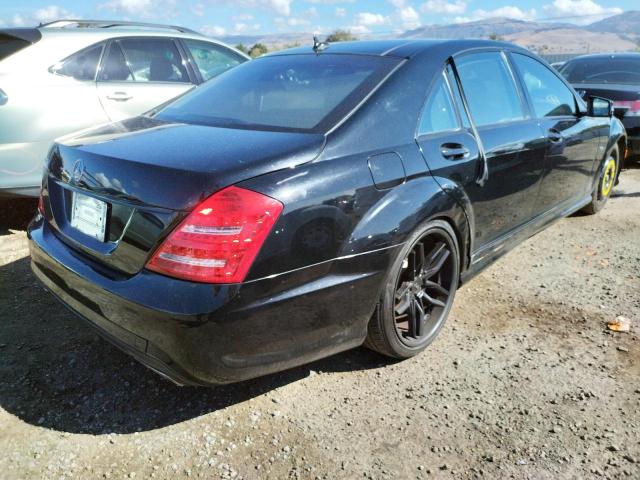 Photo 3 VIN: WDDNG7DB0CA436681 - MERCEDES-BENZ S 550 