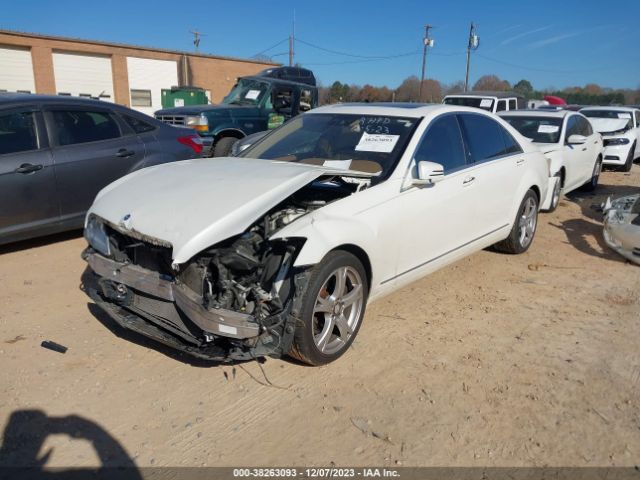 Photo 1 VIN: WDDNG7DB0DA498972 - MERCEDES-BENZ S 550 