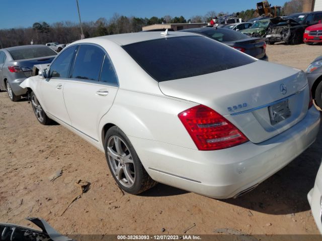 Photo 2 VIN: WDDNG7DB0DA498972 - MERCEDES-BENZ S 550 