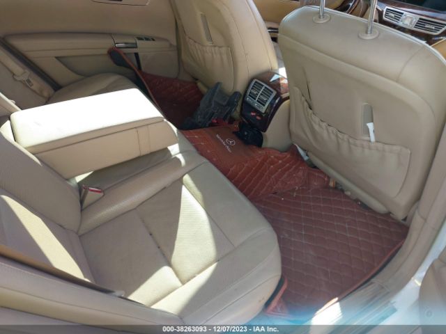 Photo 7 VIN: WDDNG7DB0DA498972 - MERCEDES-BENZ S 550 