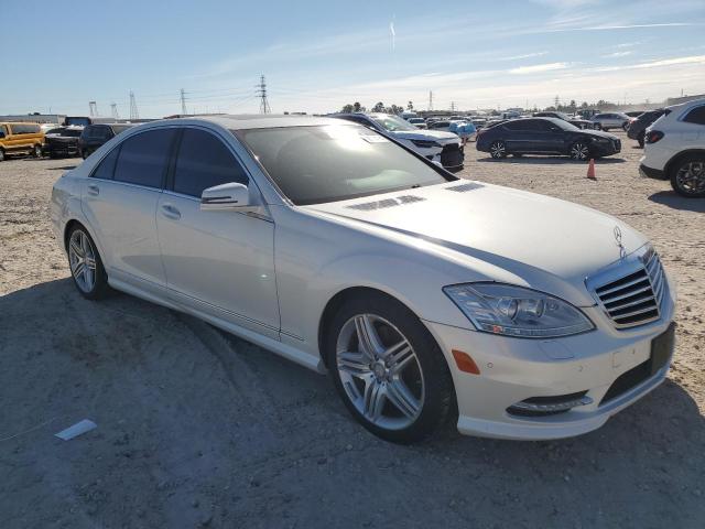 Photo 3 VIN: WDDNG7DB1DA520882 - MERCEDES-BENZ S 550 