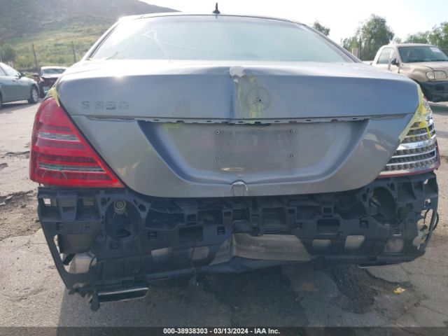 Photo 5 VIN: WDDNG7DB3CA426632 - MERCEDES-BENZ S 550 