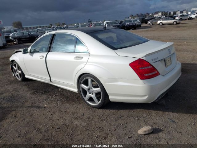 Photo 2 VIN: WDDNG7DB3DA524402 - MERCEDES-BENZ S 550 