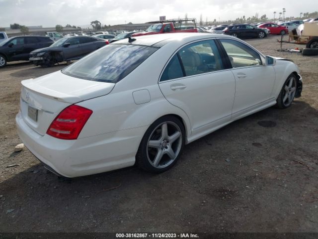 Photo 3 VIN: WDDNG7DB3DA524402 - MERCEDES-BENZ S 550 