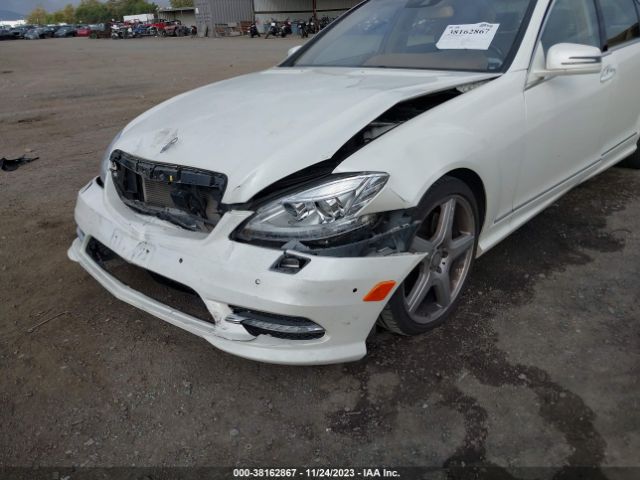 Photo 5 VIN: WDDNG7DB3DA524402 - MERCEDES-BENZ S 550 