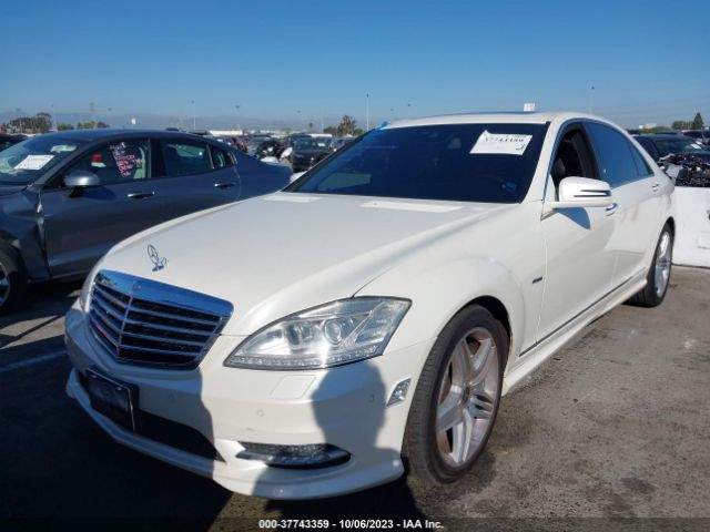 Photo 1 VIN: WDDNG7DB6CA471581 - MERCEDES-BENZ S 550 