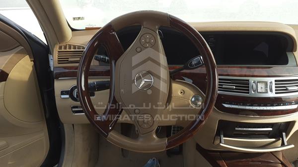 Photo 11 VIN: WDDNG7DB7BA408553 - MERCEDES-BENZ S 500 