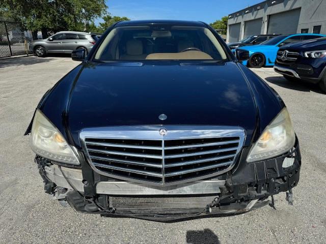 Photo 4 VIN: WDDNG7DB7DA513886 - MERCEDES-BENZ S 550 