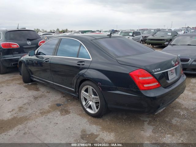 Photo 2 VIN: WDDNG7DB7DA518571 - MERCEDES-BENZ S 550 