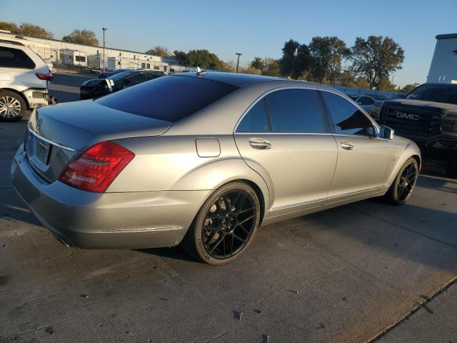 Photo 2 VIN: WDDNG7DB8CA464096 - MERCEDES-BENZ S 550 