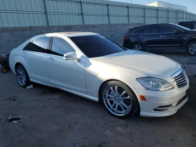 Photo 3 VIN: WDDNG7DB8DA520409 - MERCEDES-BENZ S 550 