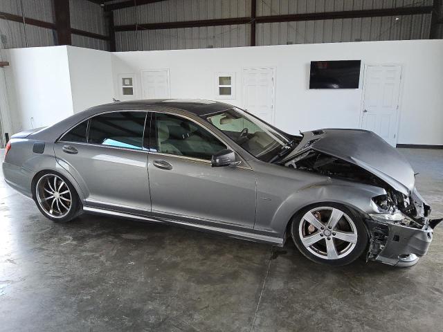 Photo 3 VIN: WDDNG7DB9CA430488 - MERCEDES-BENZ S 550 