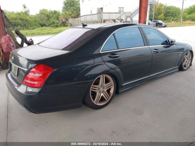 Photo 3 VIN: WDDNG7DB9CA467265 - MERCEDES-BENZ S 550 