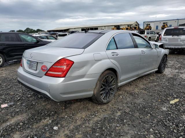 Photo 2 VIN: WDDNG7DBXCA467405 - MERCEDES-BENZ S 550 