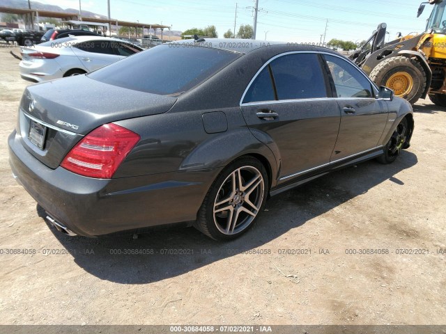 Photo 3 VIN: WDDNG7EB9BA380933 - MERCEDES-BENZ S-CLASS 