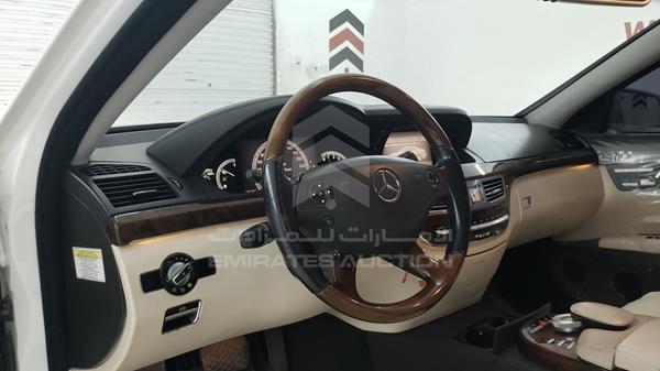 Photo 10 VIN: WDDNG86X99A258504 - MERCEDES-BENZ 2009 