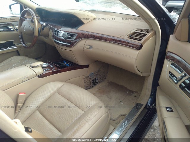 Photo 4 VIN: WDDNG8DB7CA436800 - MERCEDES-BENZ S-CLASS 