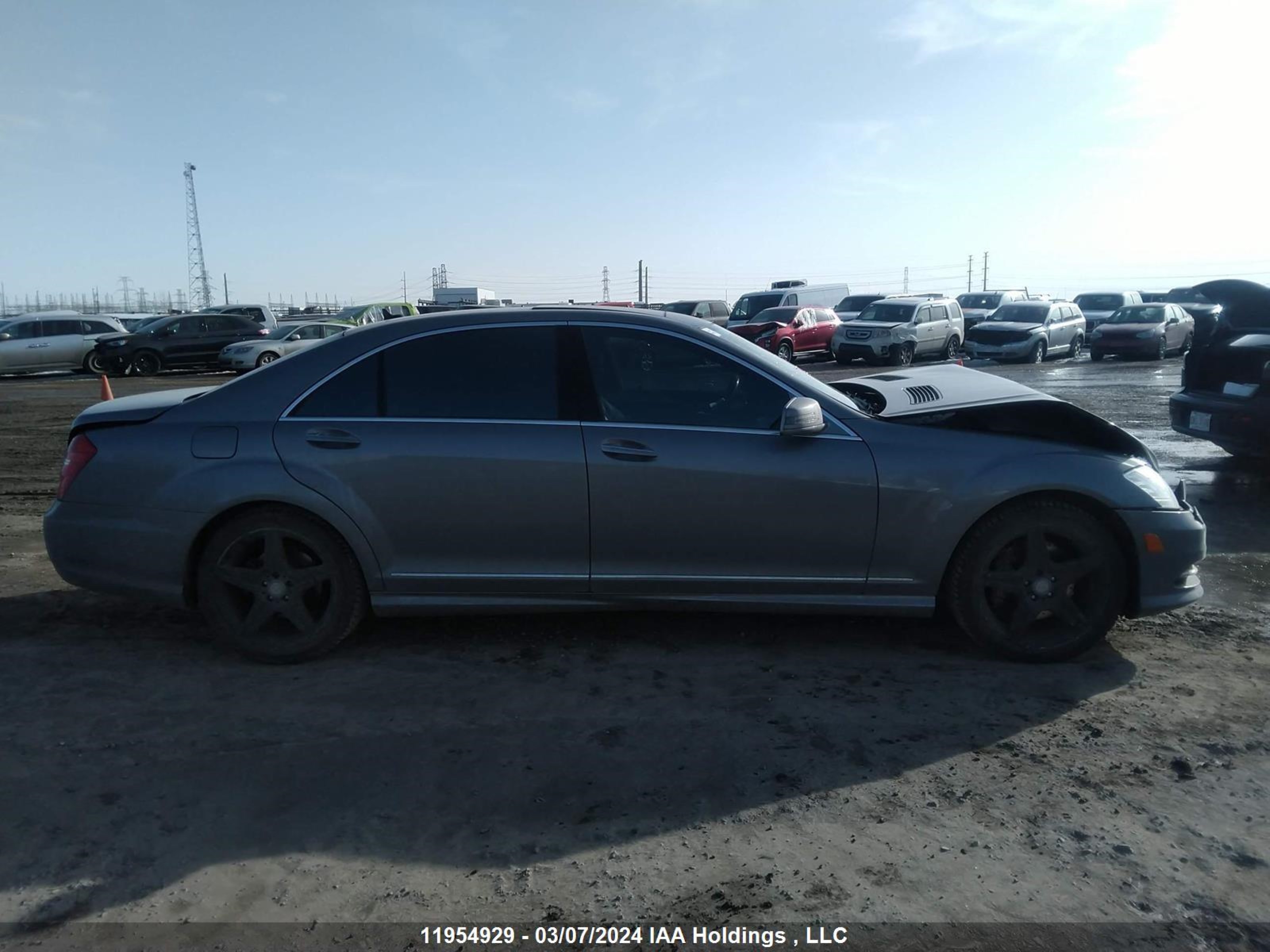 Photo 13 VIN: WDDNG8GB1BA367645 - MERCEDES-BENZ NULL 