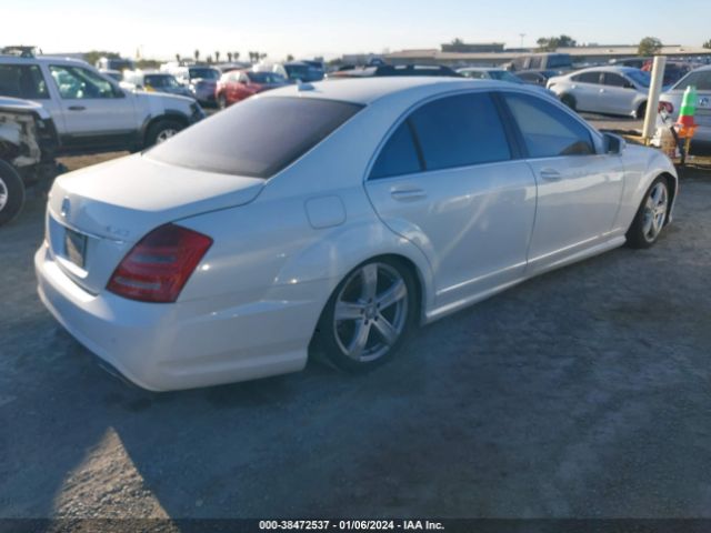 Photo 3 VIN: WDDNG8GB2BA413709 - MERCEDES-BENZ S 550 