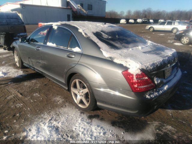 Photo 2 VIN: WDDNG8GB5BA390586 - MERCEDES-BENZ S 550 