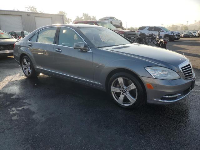 Photo 3 VIN: WDDNG9EB1CA432228 - MERCEDES-BENZ S 550 4MAT 