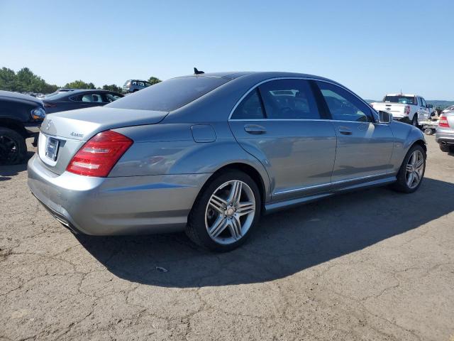 Photo 2 VIN: WDDNG9EB1CA433301 - MERCEDES-BENZ S 550 4MAT 