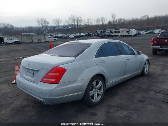 Photo 3 VIN: WDDNG9EB2CA436143 - MERCEDES-BENZ S 550 