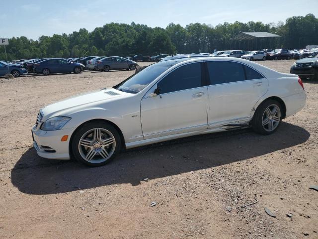 Photo 0 VIN: WDDNG9EB3CA440055 - MERCEDES-BENZ 550 