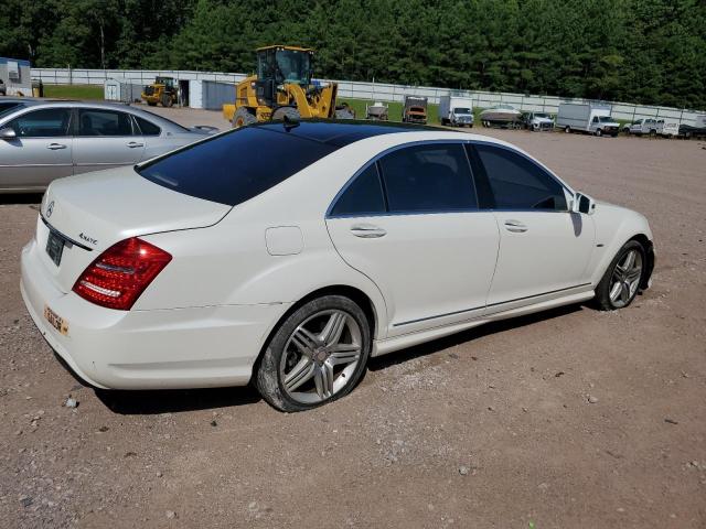 Photo 2 VIN: WDDNG9EB3CA440055 - MERCEDES-BENZ 550 