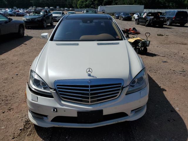 Photo 4 VIN: WDDNG9EB3CA440055 - MERCEDES-BENZ 550 