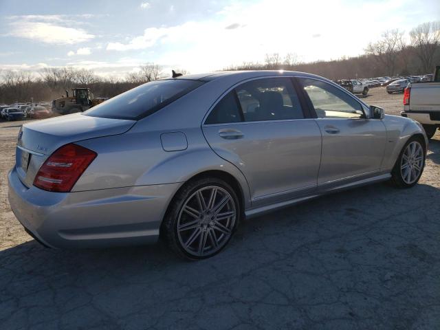 Photo 2 VIN: WDDNG9EB4CA443286 - MERCEDES-BENZ S 550 4MAT 