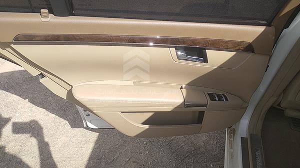 Photo 16 VIN: WDDNG9EB5CA479133 - MERCEDES-BENZ S 500 