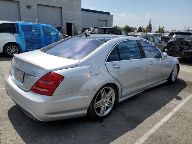 Photo 2 VIN: WDDNG9EBXDA529185 - MERCEDES-BENZ S 550 4MAT 