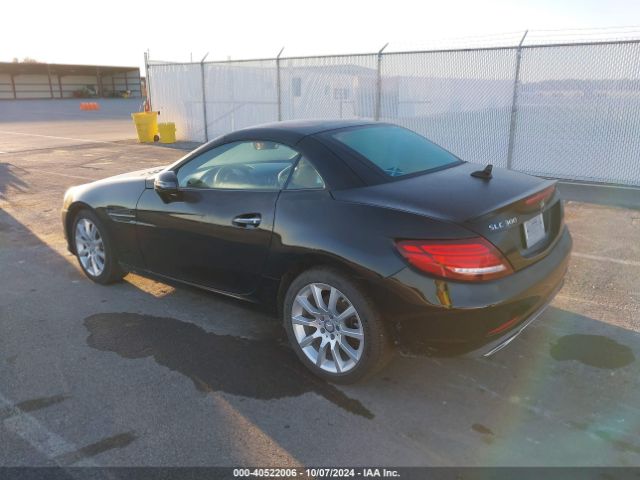 Photo 2 VIN: WDDPK3JA0HF138668 - MERCEDES-BENZ SLC-CLASS 