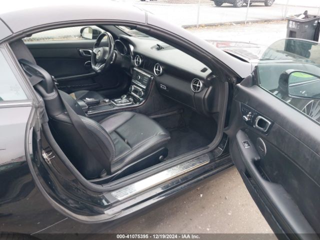 Photo 4 VIN: WDDPK3JA1KF164638 - MERCEDES-BENZ SLC-CLASS 