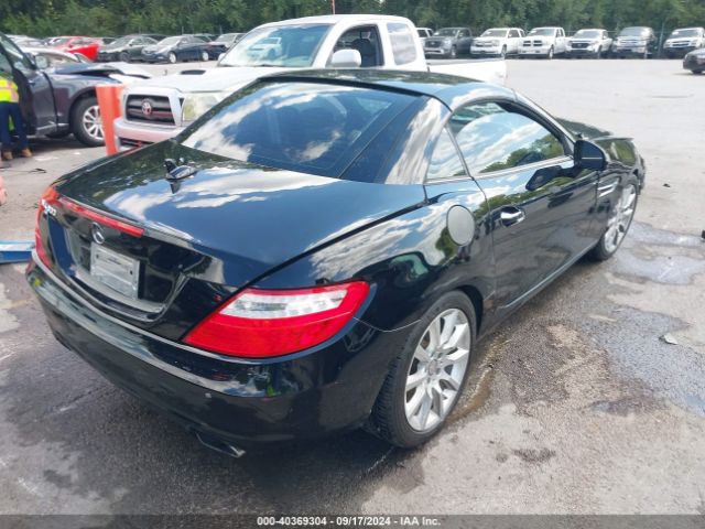 Photo 3 VIN: WDDPK3JA3GF124911 - MERCEDES-BENZ SLK-CLASS 