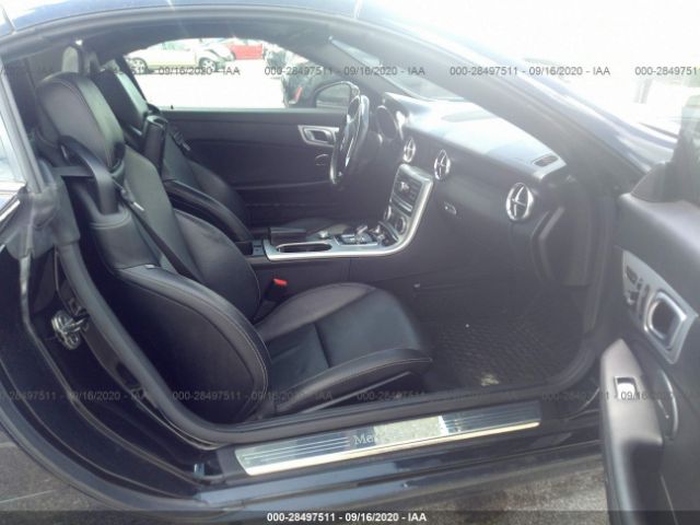 Photo 4 VIN: WDDPK3JA6GF123803 - MERCEDES-BENZ SLK 