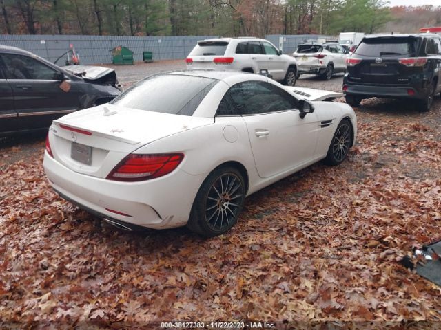 Photo 3 VIN: WDDPK3JA6HF140876 - MERCEDES-BENZ SLC-CLASS 