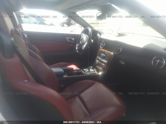 Photo 4 VIN: WDDPK3JA8GF121907 - MERCEDES-BENZ SLK 