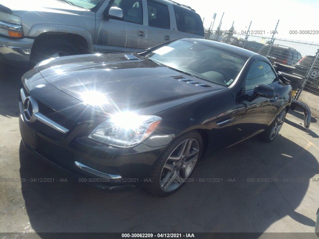 Photo 1 VIN: WDDPK3JAXGF117549 - MERCEDES-BENZ SLK 