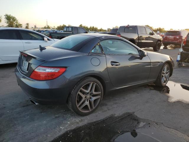 Photo 2 VIN: WDDPK4HA0DF058972 - MERCEDES-BENZ SLK 250 