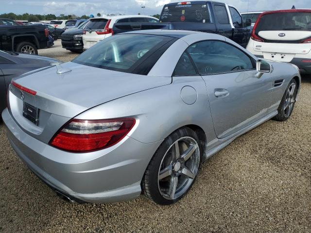 Photo 2 VIN: WDDPK4HA0FF105324 - MERCEDES-BENZ SLK 250 