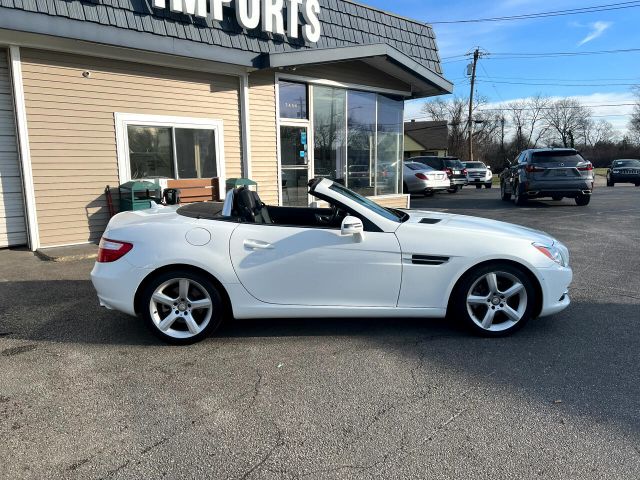 Photo 3 VIN: WDDPK4HA0FF113634 - MERCEDES-BENZ SLK-CLASS 